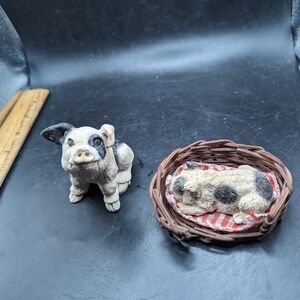 Vintage Stone Critter Set Of 2 Black And White Pigs
